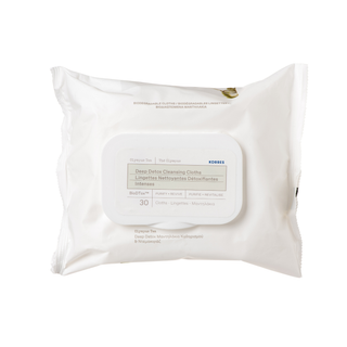 Cleansing cloths perfect  for  removing makeup 
