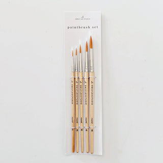 The perfect brushes by Emily Lex Studio for your watercolor painting. A variety of sizes will allow for all your painting needs. Sizes 8, 6, and 4 are excellent for the bulk of your paintings, and size 2 and 0 are great for those tiniest of marks.