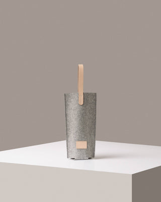 Graf Lantz wine carrier in grey merino wool felt with light natural leather handle and label