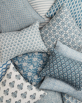 Walter G Iznik Mineral Pillow 50x 50