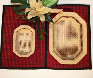 Handmade woven rattan small tray by Baskets Cambodia. Made of organic grasses and free of herbicide and pesticide treatments. 