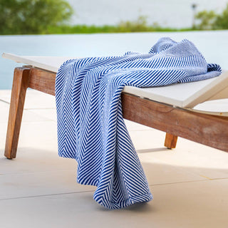 370 - Nantucket Herringbone Throw: Sand/White / Hand Knotted Fringe