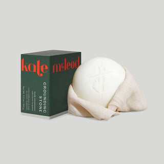 This luxury lotion bar by Kate McLeod intensely nourishes dry skin for a deep conditioning body treatment that leaves skin visibly soft, supple, and glowing. Concentrated Moisturizing Formula: The Body Stone is a highly efficacious cocoa butter concentrate chock full of fatty acids to deeply moisturize dry skin. 