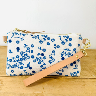 Erin Flett wristlet card wallet in a printed cotton.