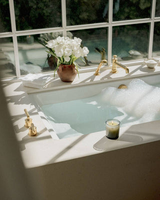 Lavune N˚02 Dusk Candle | Black Tea & White Florals