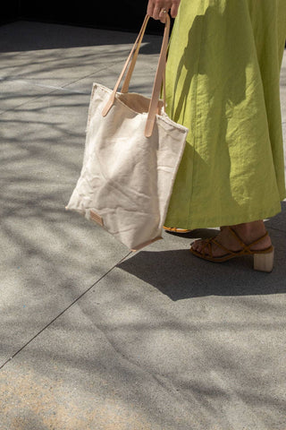 Hana Canvas Tote: Natural